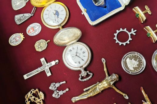 Brockenhaus Olten - Brockenhaus Wangen bei Olten - Brockenhaus Kappel - Brockenhaus Rickenbach - Brockenhaus Hägendorf - Brockenhaus Egerkingen - Brockenhaus Trimbach - Brockenhaus Starkirch - Brockenstube Olten - Brockenstube Wangen bei Olten - Brockenstube Kappel - Brockenstube Rickenbach - Brockenstube Hägendorf - Brockenstube Egerkingen - Brockenstube Trimbach - Brockenstube Starkirch - Hausräumung Olten - Hausräumung Wangen bei Olten - Hausräumung Kappel - Hausräumung Rickenbach - Hausräumung Hägendorf - Hausräumung Egerkingen - Hausräumung Trimbach - Hausräumung Starkirch - Wohnungsauflösung Olten - Wohnungsauflösung Wangen bei Olten - Wohnungsauflösung Kappel - Wohnungsauflösung Rickenbach - Wohnungsauflösung Hägendorf - Wohnungsauflösung Egerkingen - Wohnungsauflösung Trimbach - Wohnungsauflösung Starkirch